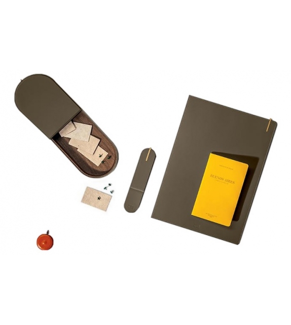 Gli Oggetti - Zhuang Poltrona Frau Desk Kit
