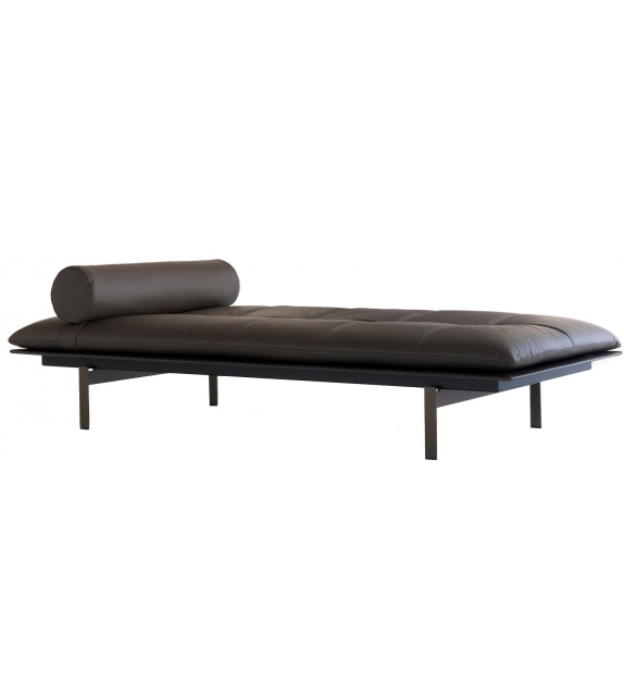 Yard Lema Daybed